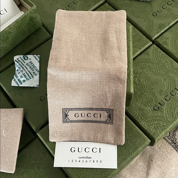 Authentic, Gucci Olive Green BOXES ONLY AND SMALL DUST BAGS - Picture 4 of 6